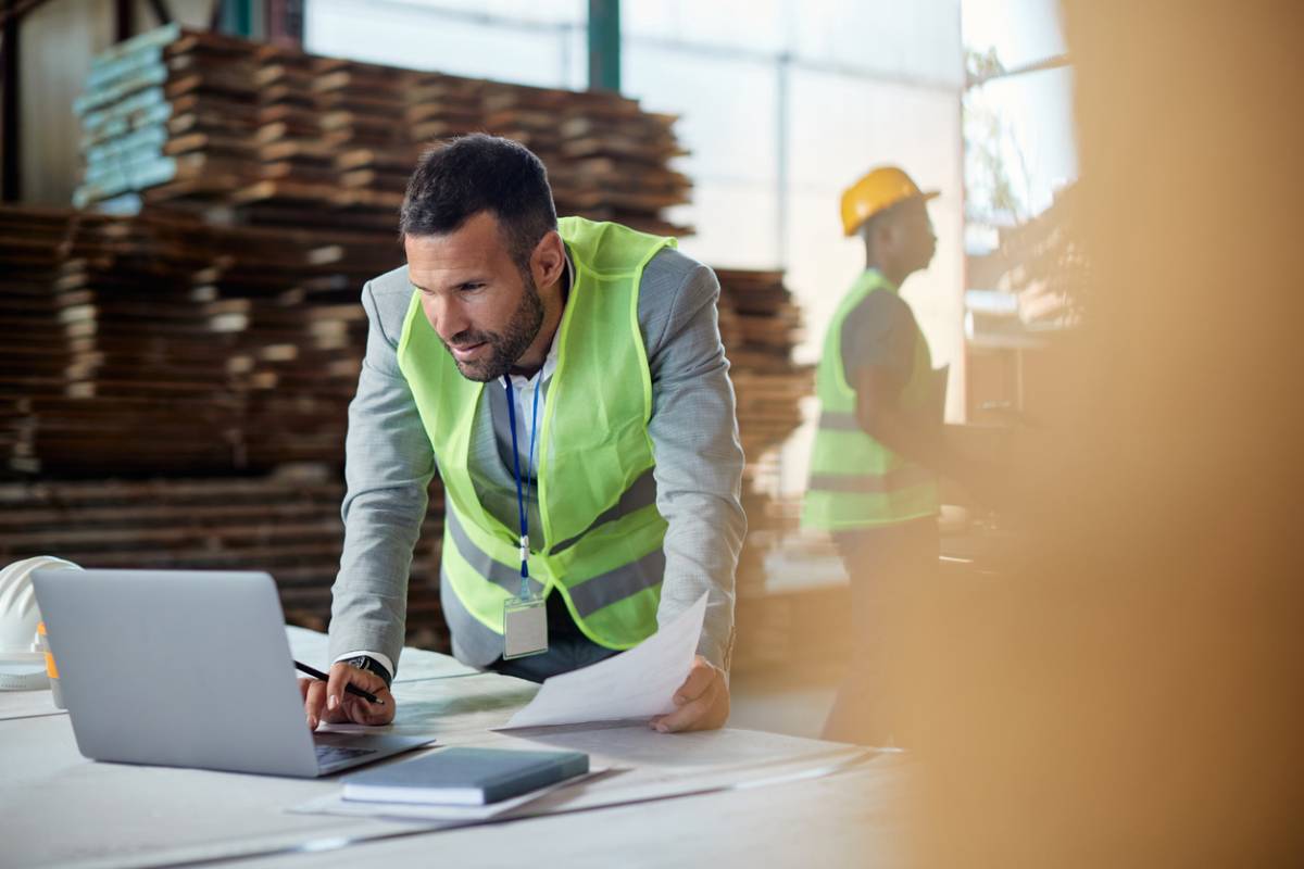 Déploiement d'une application métier sur mesure adaptée aux processus de l'entreprise.
